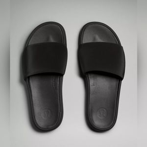 Lululemon Black Restfeel Slides Size 9 brand new